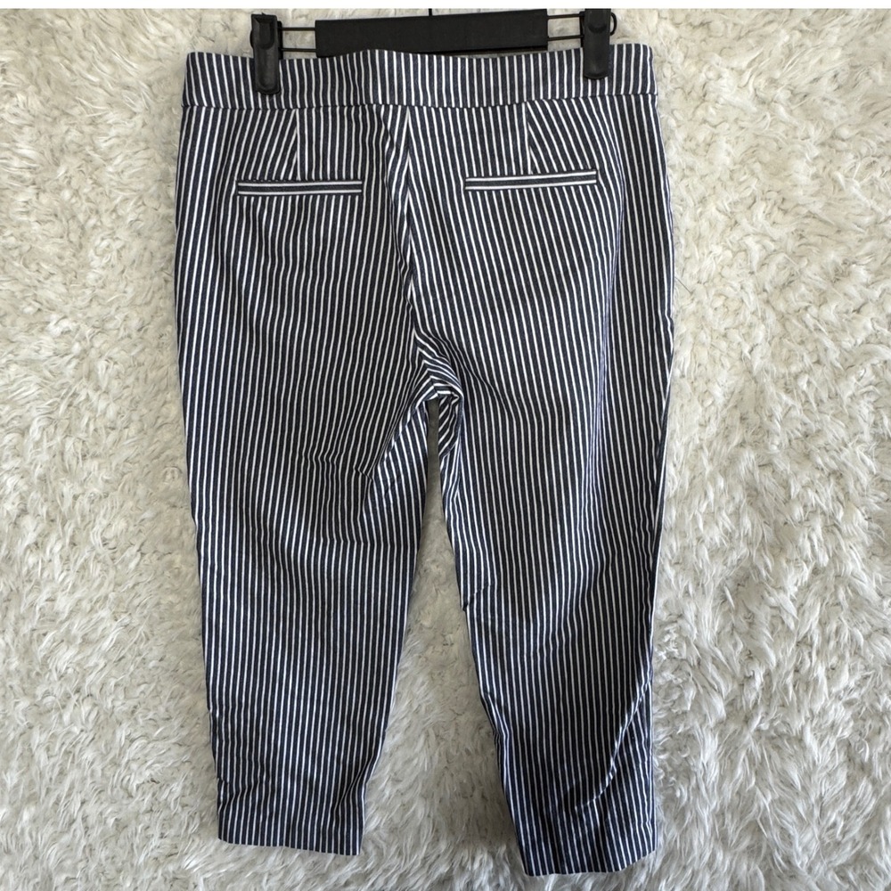 Loft Riviera Slim‎ Blue White Striped Cropped Pants Size 4P Button Accent Career - Picture 2 of 8
